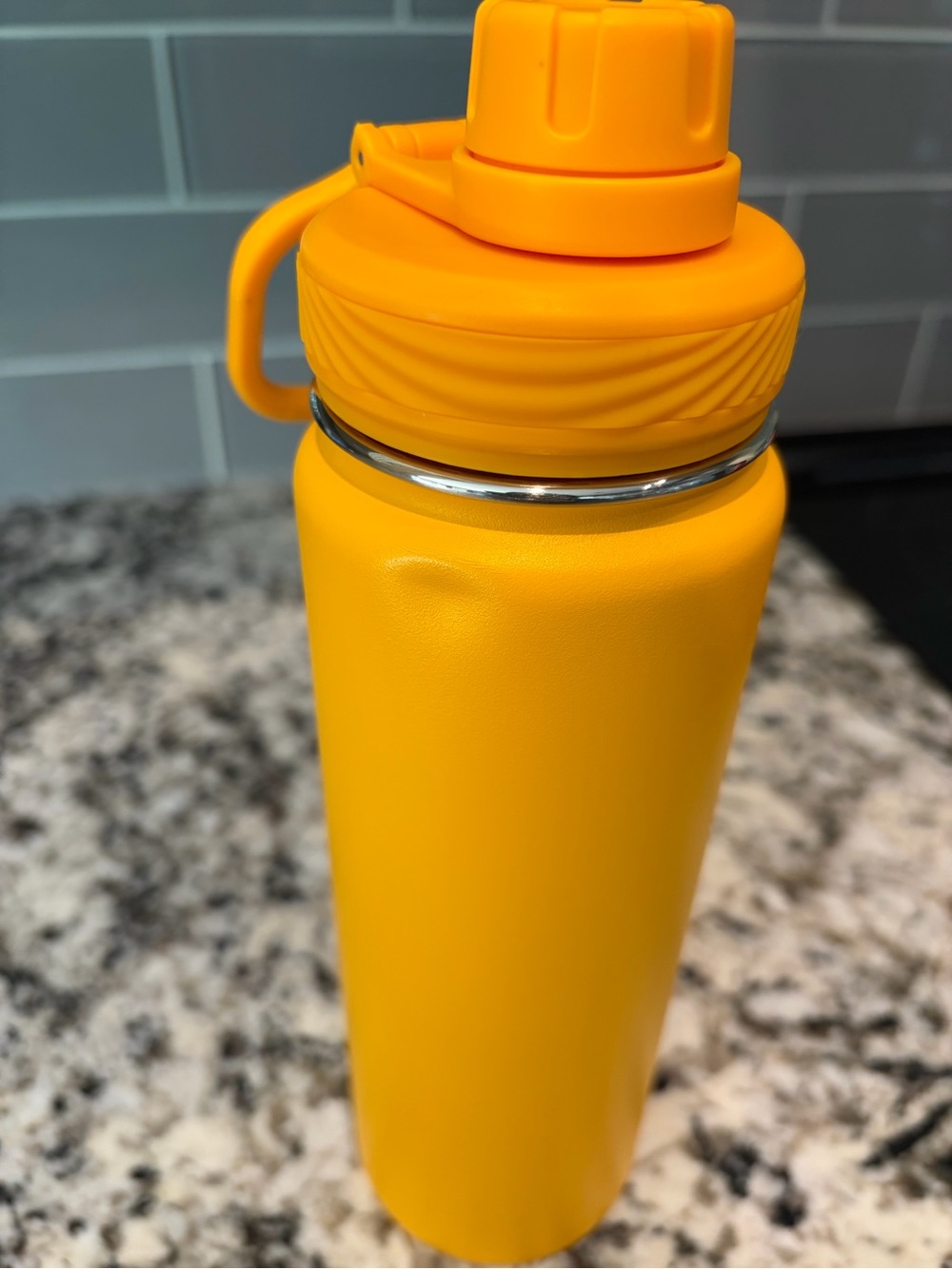 Lululemon Logo Water Bottle - Picture 3 of 4
